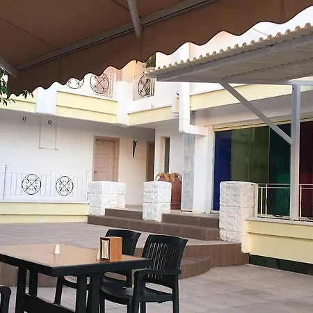 Ξενοδοχείο Star 2*