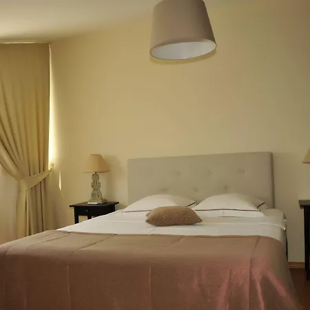 Star Hotell 2*